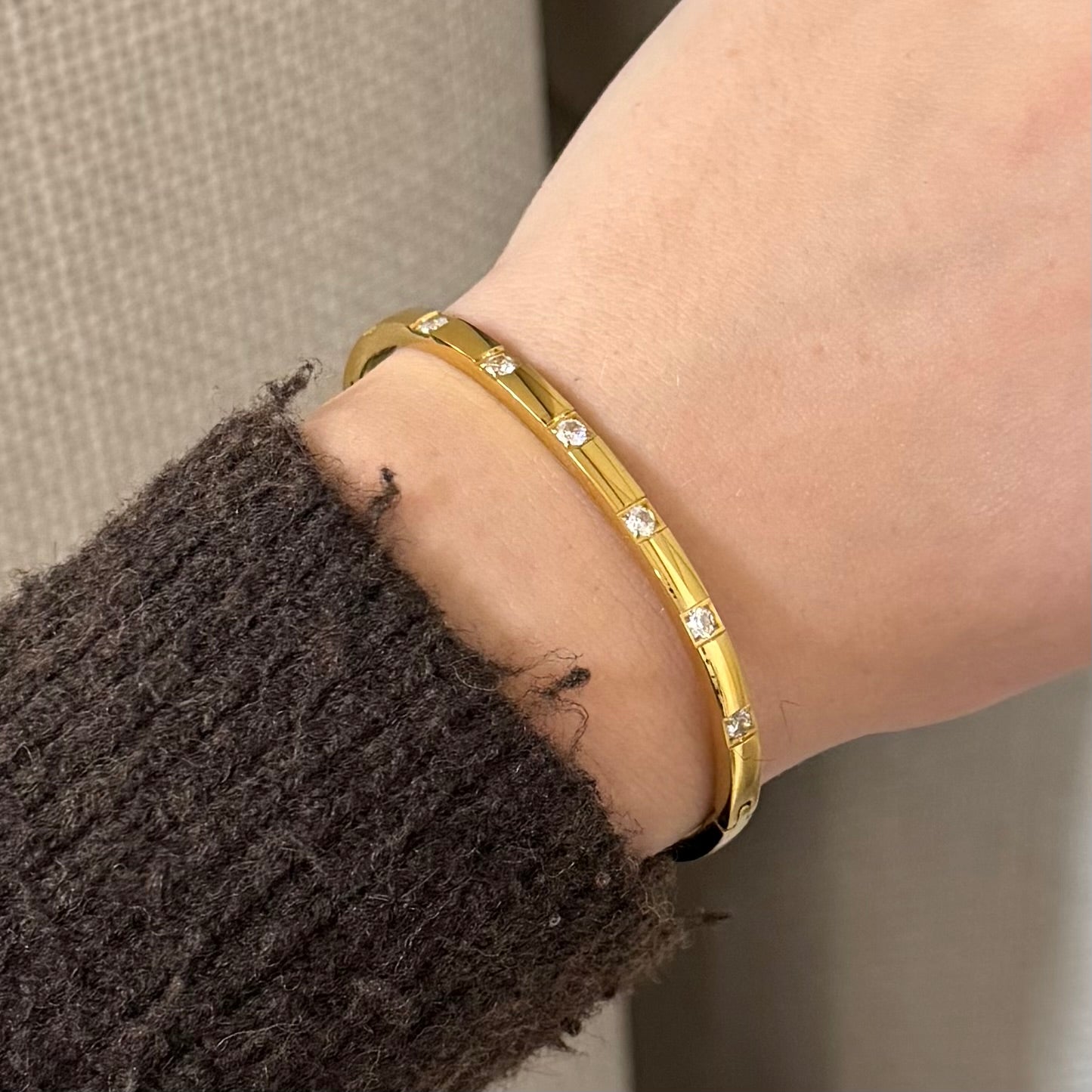 Bangle Shiny Bracelet - Gold