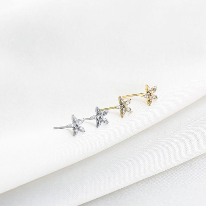 Ear Stud Flower - Silver