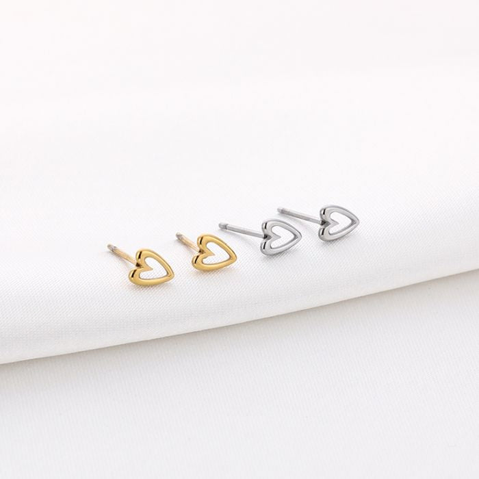 Ear Stud Heart - Silver