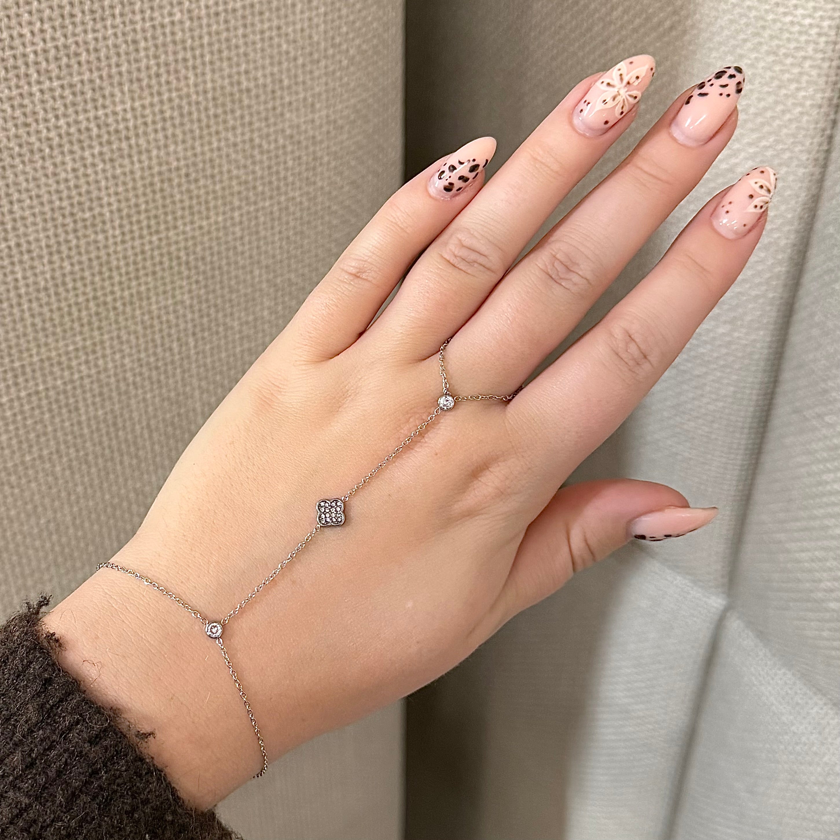 Handchain Lucky Diamond - Silver