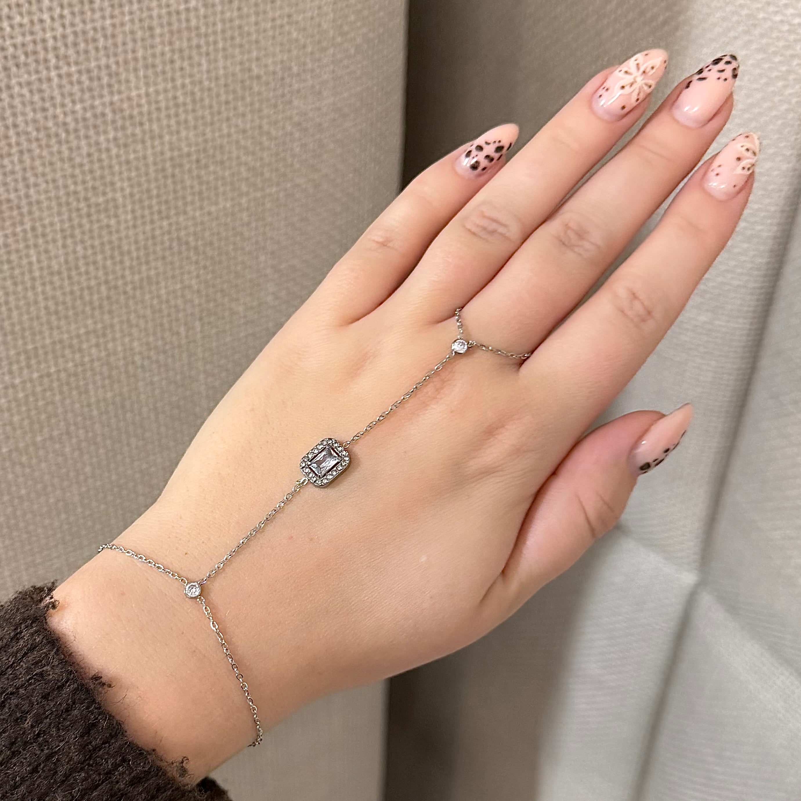 Handchain Bride - Silver