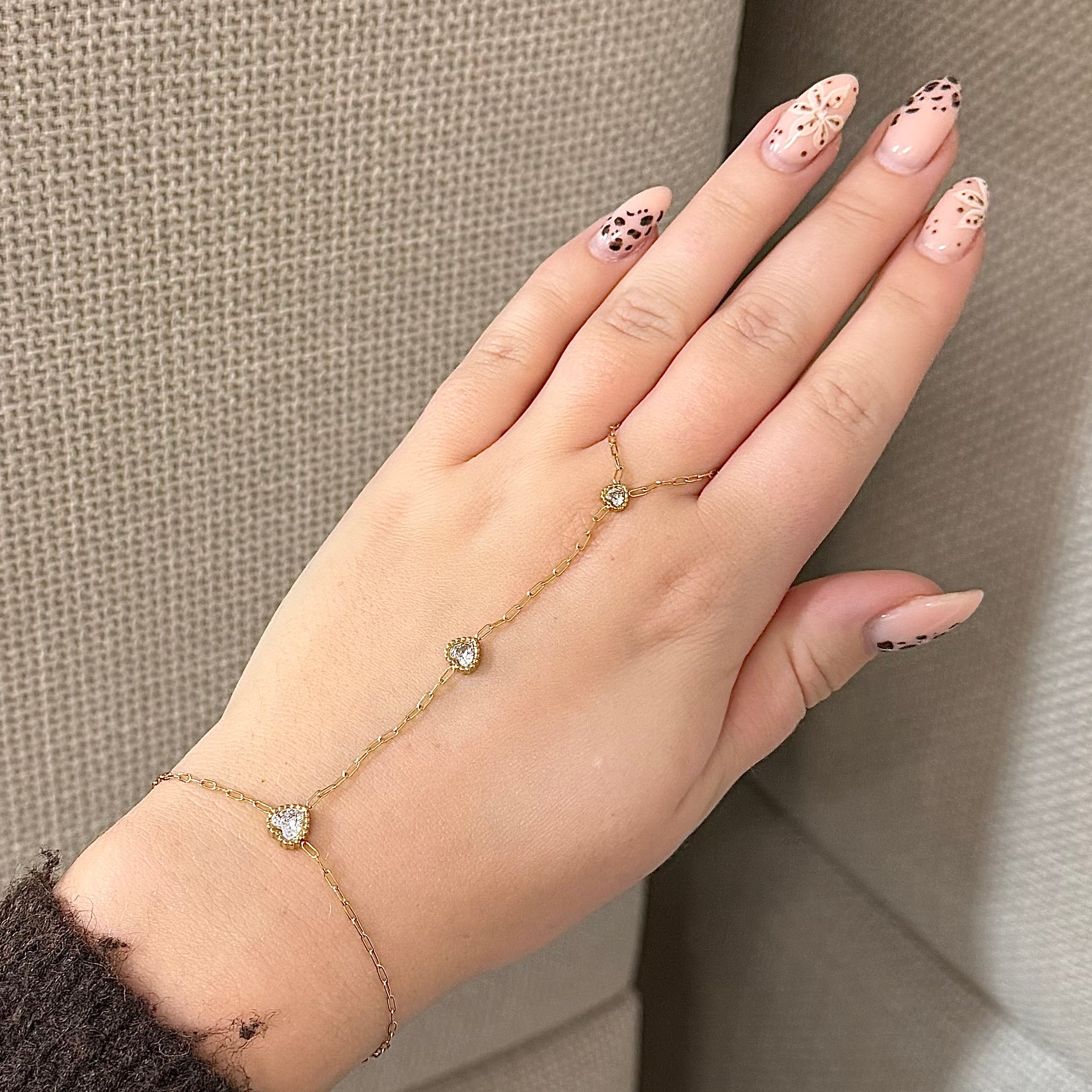 Handchain Lovely - Gold